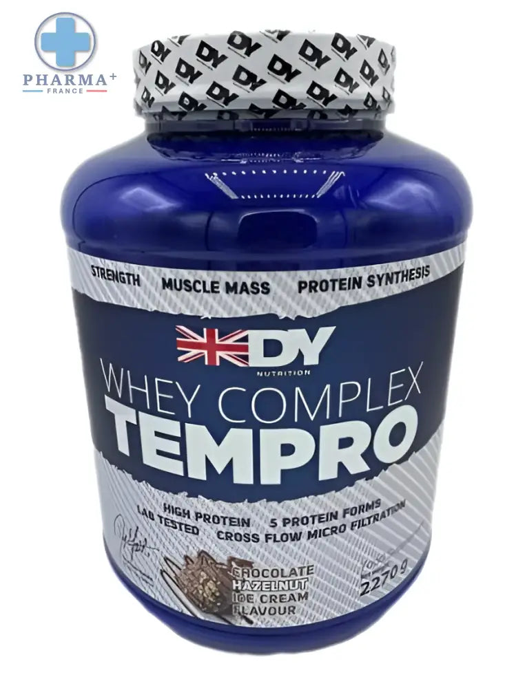 Contenant bleu en plastique de la protéine tempro whey complex chocolat noisette de dorian yates en crème glacée