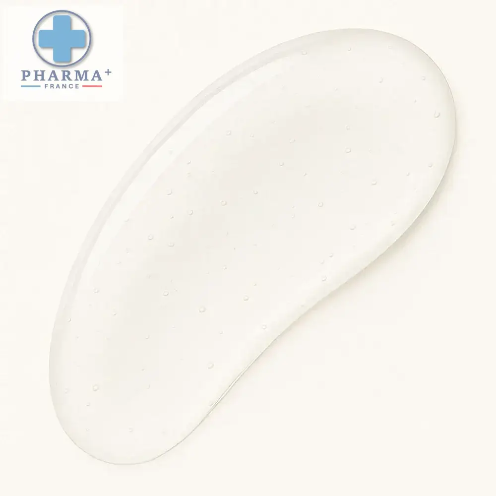 Gel lavant mains certifié bio born to bio en gel transparent dans un contenant ovale translucide avec gouttelettes