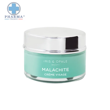 Pierre de Malachite sur fond blanc