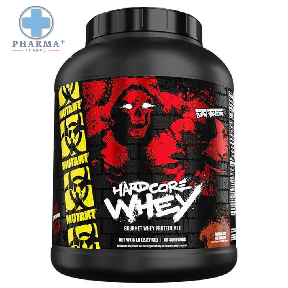 Contenant noir en plastique de mutant hardcore whey protèine 2,27 kg goût chocolate milkshake avec étiquette rouge et jaune skull